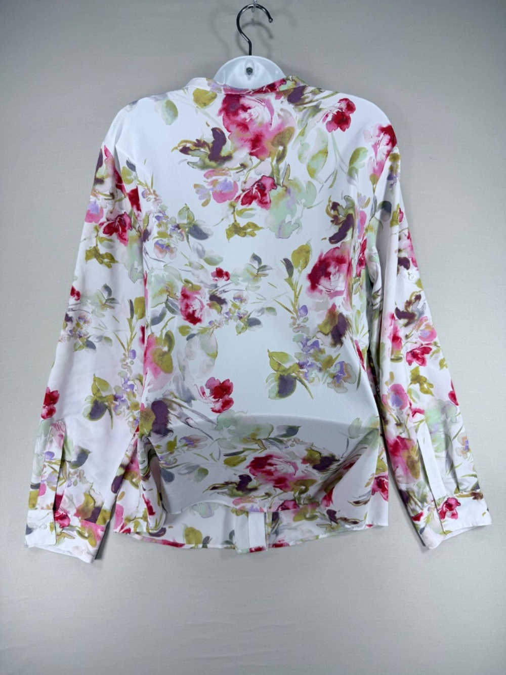 Calvin Klein Floral Roll Tab Sleeve Button Down Blouse Size XL - Picture 2 of 6